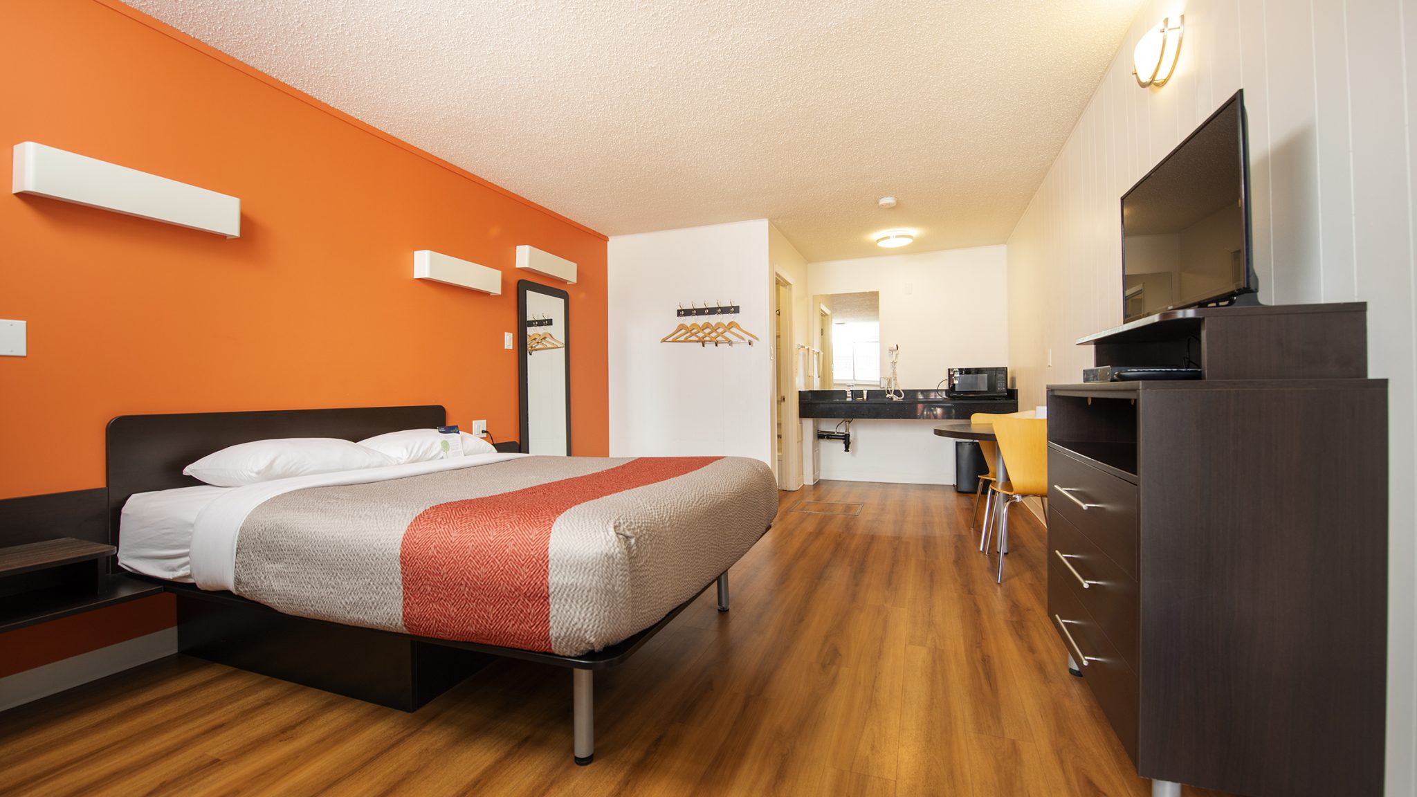 Motel 6